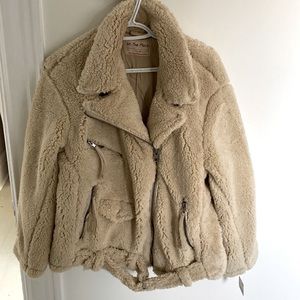 Brand new- tags still attached! Missed the return date and sadly does not fit